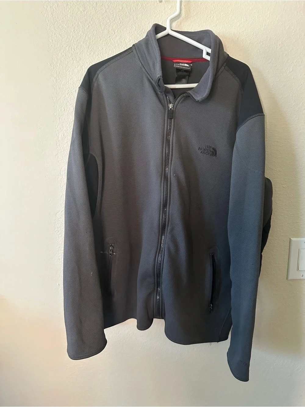 The North Face Men's Full-Zip Black Performance Jacket size L/ NWOT 1185